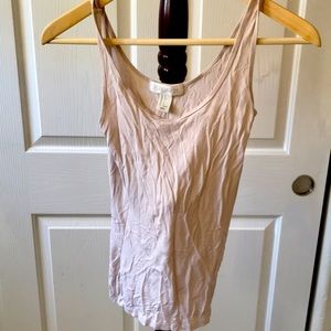 Light pink tank top from Forever 21